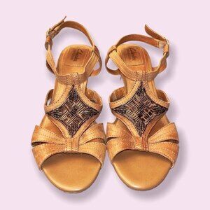 Clarks Beaded Wedge Sandals Straps Heels Summer Arch Support Shoes Womens Size 8